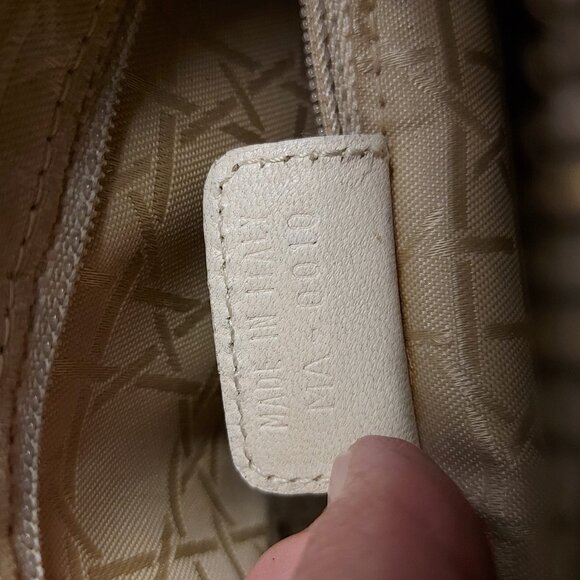 Lady Dior Qulted Black bag - Picture 8 of 9